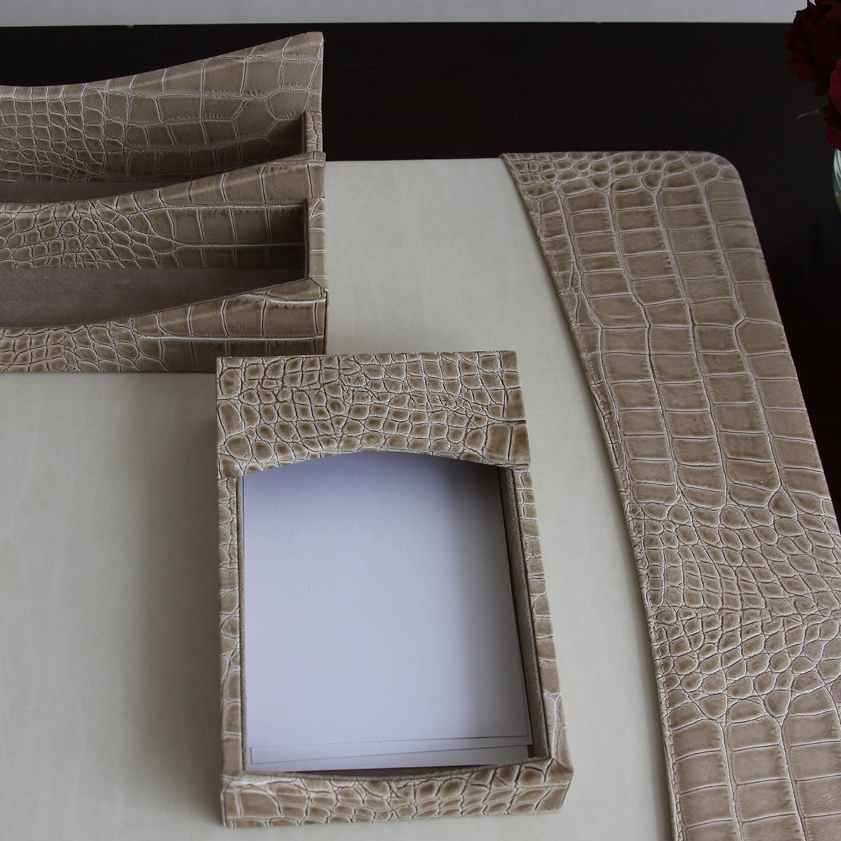 Protacini Breeze Beige Italian Crocodile Leather 4 x 6 Memo Holder Protacini Breeze Beige Italian Crocodile Leather 4 x 6 Memo Holder