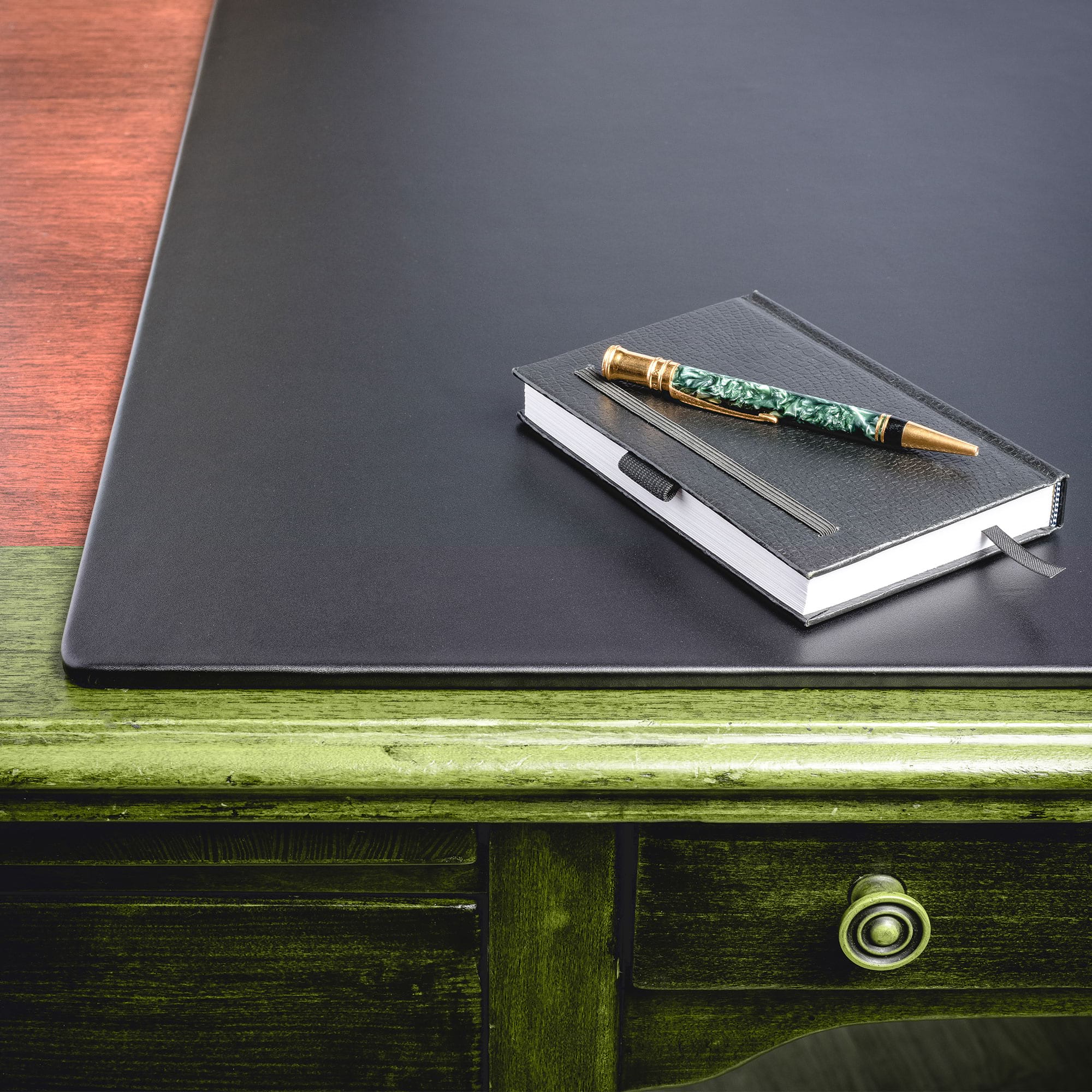 Classic Black Leather 24 x 19 Desk Mat without Rails